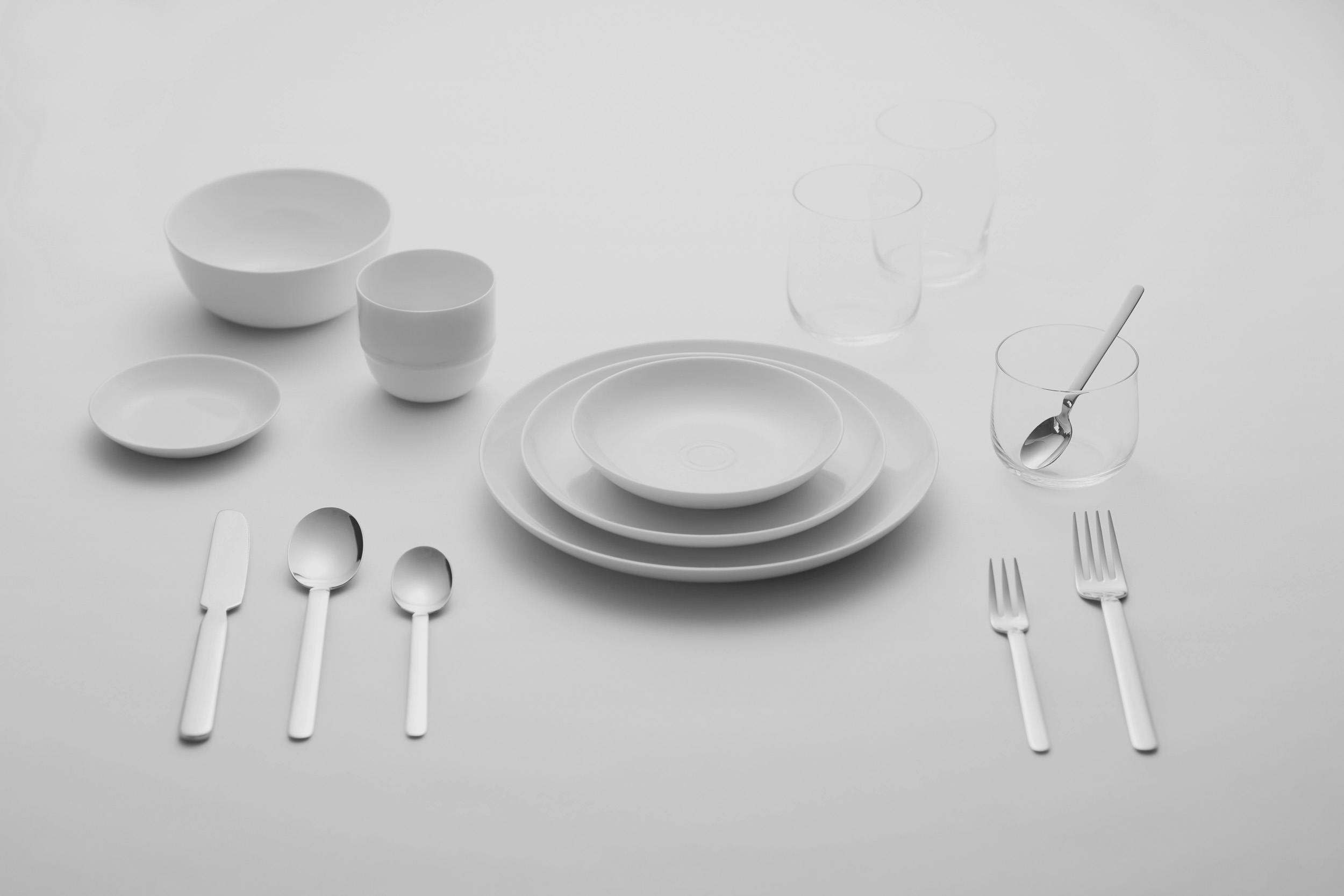 cecilie manz hibito actus web picture credit by actus HfU4em8X ULQo9nHH Glas, tallerkener og bestikk af Cecilie Manz